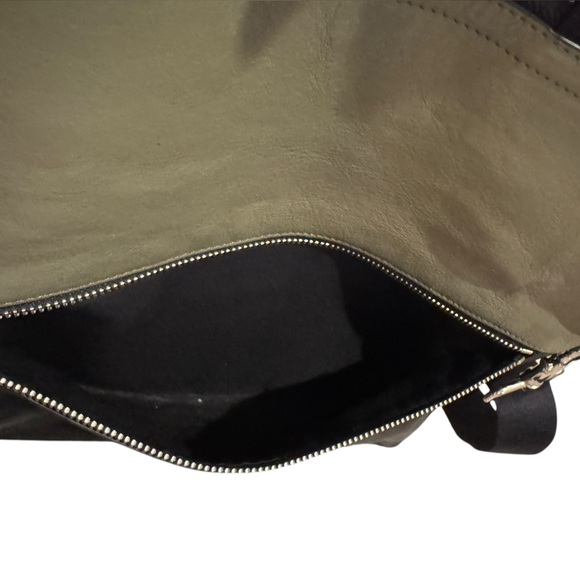 Coach Charles Foldover Crossbody Tote Green/ Black - Picture 7 of 12